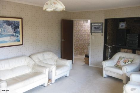 Photo of property in 17 Holly Grove, Maungaraki, Lower Hutt, 5010