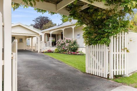 Photo of property in 88 Princes Street, Cambridge, 3434