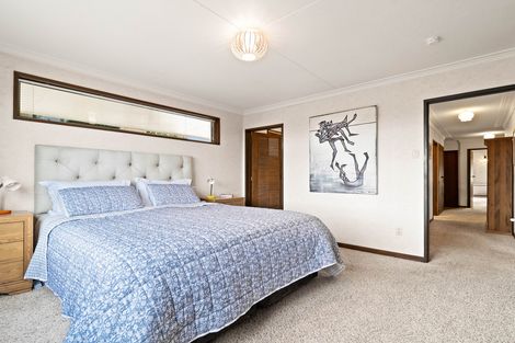 Photo of property in 15 Estuary Crescent, Fairfield, Dunedin, 9018