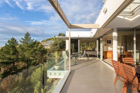 Photo of property in 22 Iles Lane, Cashmere, Christchurch, 8022