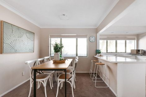 Photo of property in 27 Sunvale Place, Gate Pa, Tauranga, 3112