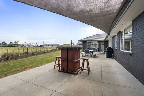 Photo of property in 11 Landon Way, Maewa, Feilding, 4702