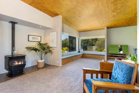 Photo of property in 443 Old Coach Road, Upper Moutere, 7173