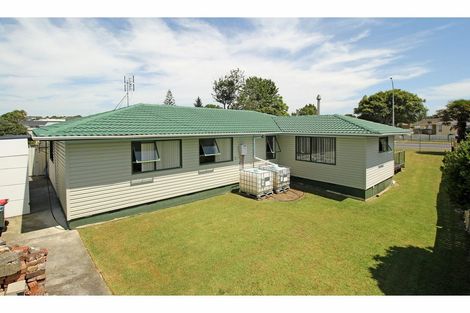 Photo of property in 130 Mahia Road, Wattle Downs, Auckland, 2103