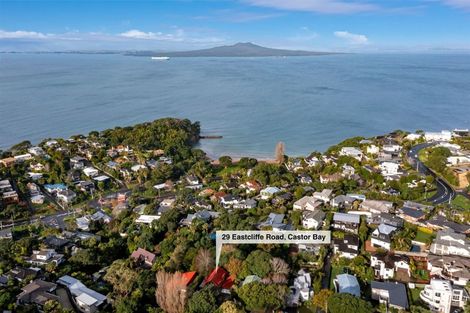 Photo of property in 29 Eastcliffe Road, Castor Bay, Auckland, 0620