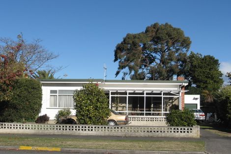 Photo of property in 4 Logan Avenue, Marewa, Napier, 4110
