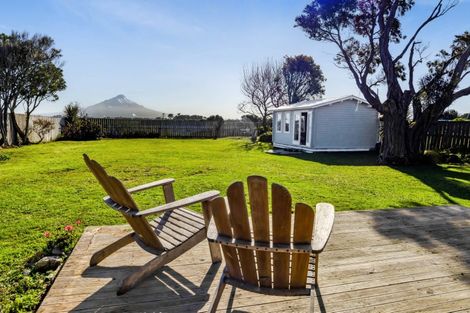 Photo of property in 14 Barclay Road, Okaiawa, Hawera, 4671