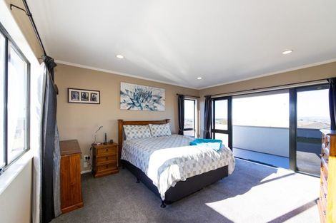 Photo of property in 84 Churchill Drive, Taradale, Napier, 4112