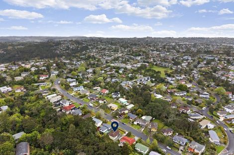 Photo of property in 51 Easton Park Parade, Glenfield, Auckland, 0629