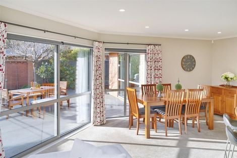 Photo of property in 432b Harewood Road, Harewood, Christchurch, 8051