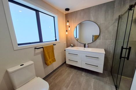 Photo of property in 5 Wheki Lane, Inglewood, 4330