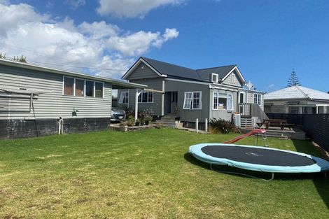 Photo of property in 2 Woodhouse Road, Patumahoe, Pukekohe, 2679