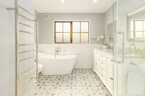 Photo of property in 261 Te Moana Road, Waikanae, 5036