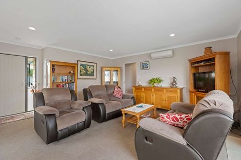 Photo of property in 9b Owens Road, Waiuku, 2123