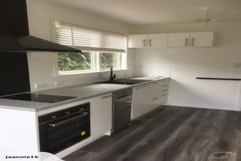 Photo of property in 19 Creswick Terrace, Northland, Wellington, 6012
