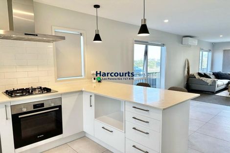 Photo of property in 8 Recovery Road, Papakura, 2110