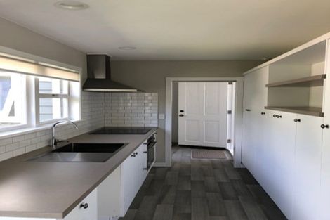 Photo of property in 27 Rugby Road, Birkenhead, Auckland, 0626