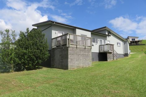 Photo of property in 5 Lori Lane, Coopers Beach, 0420