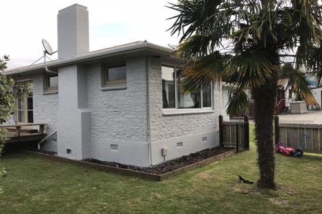 Photo of property in 20 Queen Road, Bellevue, Tauranga, 3110
