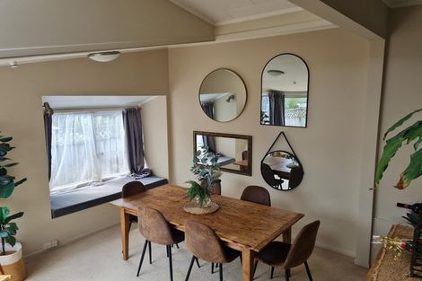 Photo of property in 71 West Harbour Drive, West Harbour, Auckland, 0618