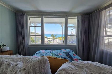 Photo of property in 1047 Whangaparaoa Road, Tindalls Beach, Whangaparaoa, 0930