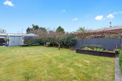 Photo of property in 6 Weston Place, Rangiora, 7400