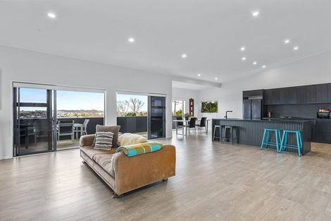 Photo of property in 25 Brampton Road, Snells Beach, 0920