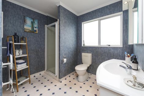 Photo of property in 22 Palliser Place, Milson, Palmerston North, 4414