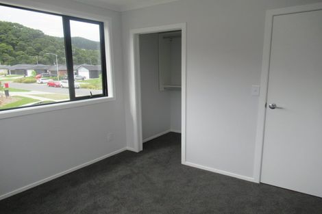 Photo of property in 28 Dahl Drive, Wallaceville, Upper Hutt, 5018