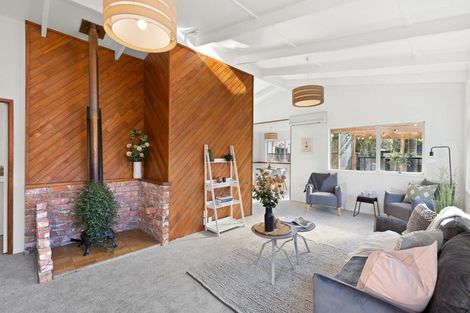 Photo of property in 1/107 Konini Road, Titirangi, Auckland, 0604