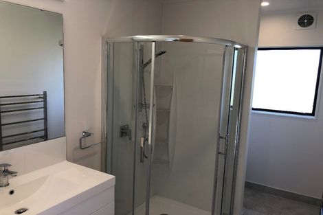 Photo of property in 1/64 Nile Road, Milford, Auckland, 0620