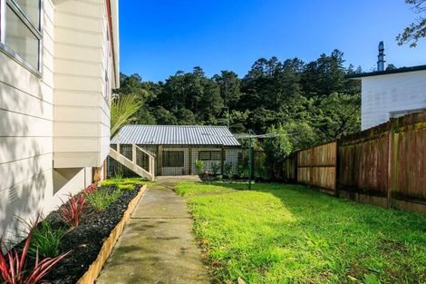 Photo of property in 1/136 Lynn Road, Bayview, Auckland, 0629