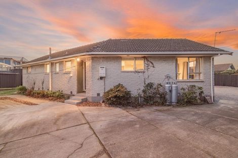 Photo of property in 96a Springs Road, Hornby, Christchurch, 8042