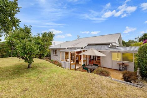 Photo of property in 32 Wairoa Road, Narrow Neck, Auckland, 0624