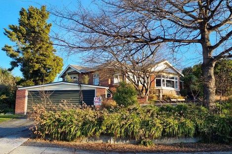 Photo of property in 1 Cossens Street, Balclutha, 9230