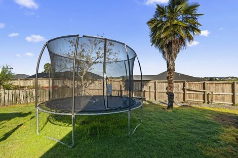 Photo of property in 19 Edgehill Place, Te Puke, 3119