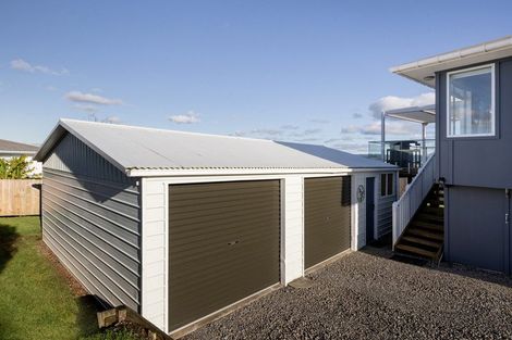 Photo of property in 35 Coppelia Avenue, Omokoroa, 3114