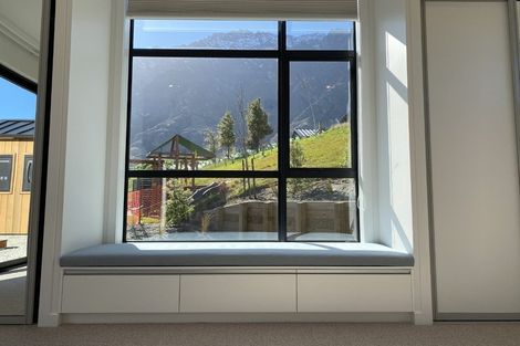 Photo of property in 2 Chimney Lane, Jacks Point, Queenstown, 9371