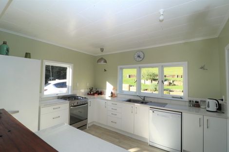 Photo of property in 268 Neavesville Road, Puriri, Thames, 3578