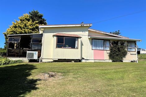 Photo of property in 11 Stuart Street, Owaka, 9535