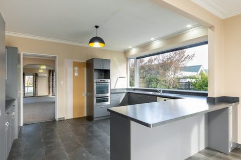 Photo of property in 11 Logan Place, Blenheim, 7201