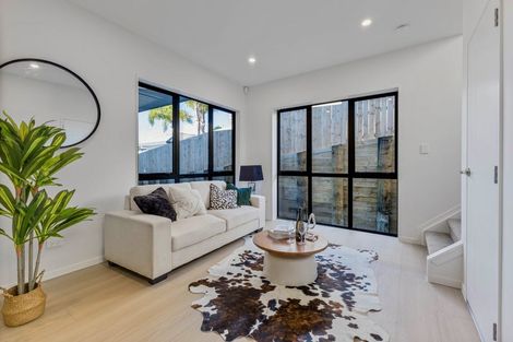 Photo of property in 44e Bruce Road, Glenfield, Auckland, 0629