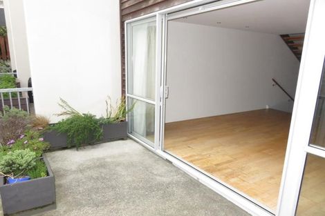 Photo of property in 3/142 Onslow Road, Khandallah, Wellington, 6035