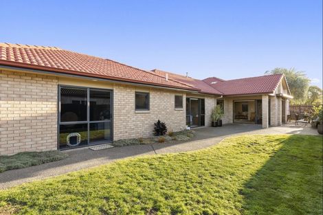 Photo of property in 33 Saint Heliers Place, Papamoa Beach, Papamoa, 3118