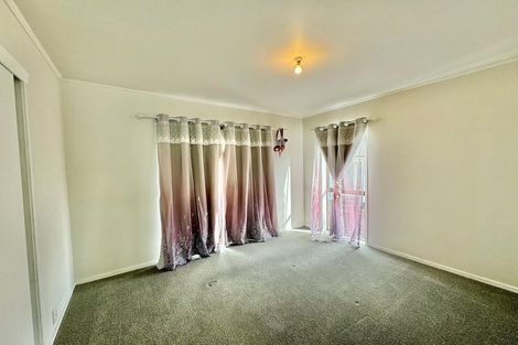Photo of property in 18 Banyan Drive, Totara Heights, Auckland, 2105