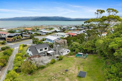 Photo of property in 40 Kotare Place, South Bay, Kaikoura, 7300