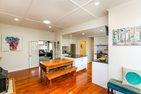 Photo of property in 204a Tukapa Street, Westown, New Plymouth, 4310