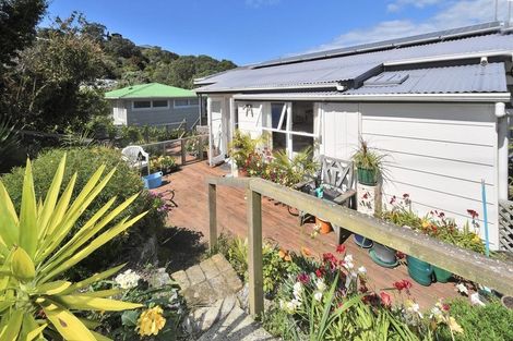 Photo of property in 8 Hillside Crescent, Leigh, 0985