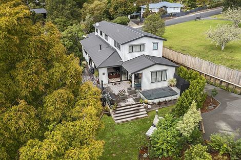 Photo of property in 6b Pounamu Avenue, Greenhithe, Auckland, 0632