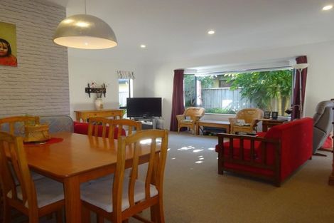 Photo of property in 147 Main Rd Clive, Clive, 4102